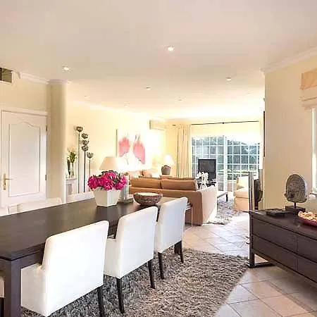 Sleeps 6 With Pool Air Con And Wifi Daire Vale do Lobo