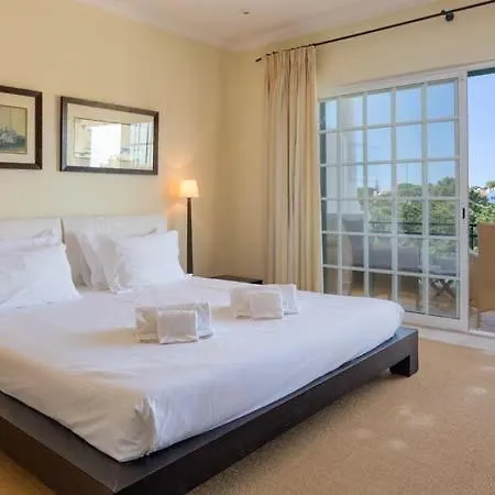 Sleeps 6 With Pool Air Con And Wifi Daire Vale do Lobo